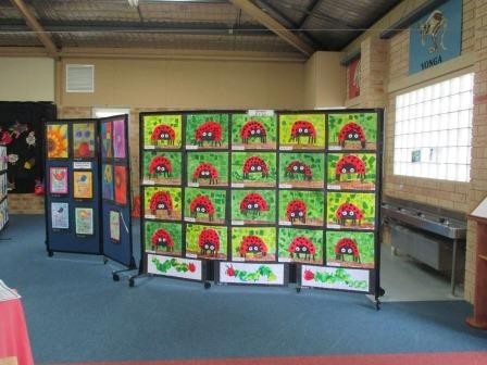 Creating Mobile Artwork Galleries Using Portable Privacy Screens