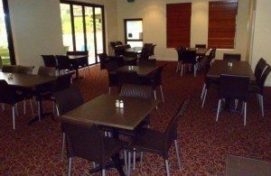A Private Dining Experience Using Mobile Privacy Screens
