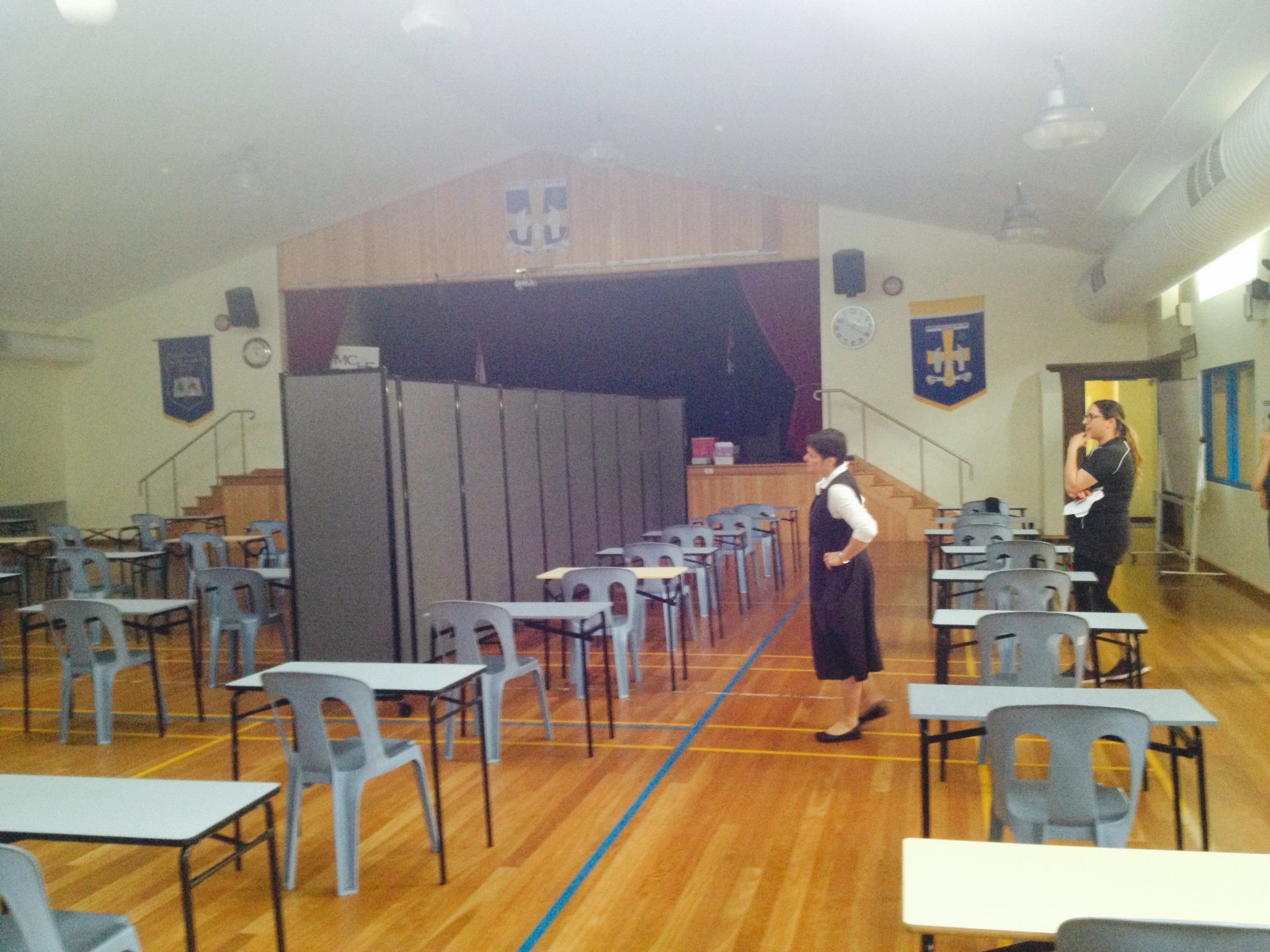mobile room divider in classroom area- portable partition