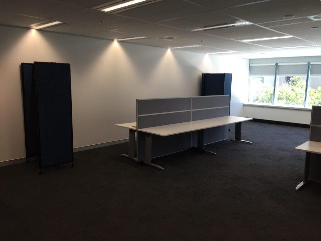 Temporary walls for conference rooms - Portable Partitions