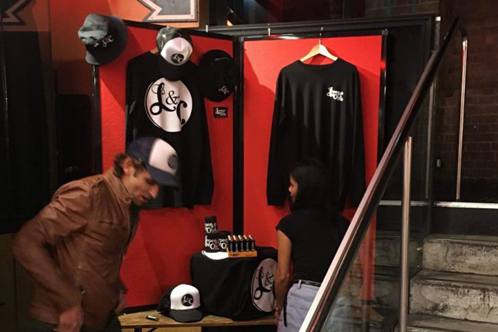 How to Design a Cheap and Easy Pop-Up Shop