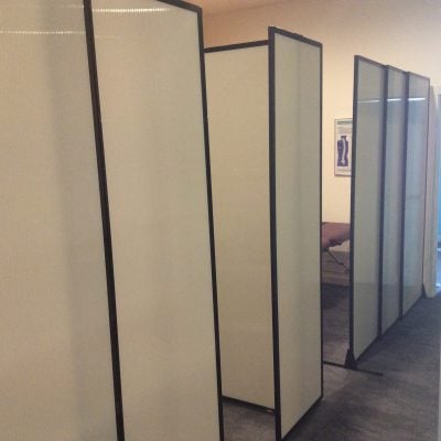 Bliss-Chiropractic-sliding-room-dividers-400x400 temporary sliding wall for small cubicle - Portable Partitions