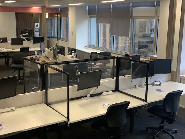 Office desk freestanding Sneeze Guard U Shape Office desk freestanding Sneeze Guard U Shape
