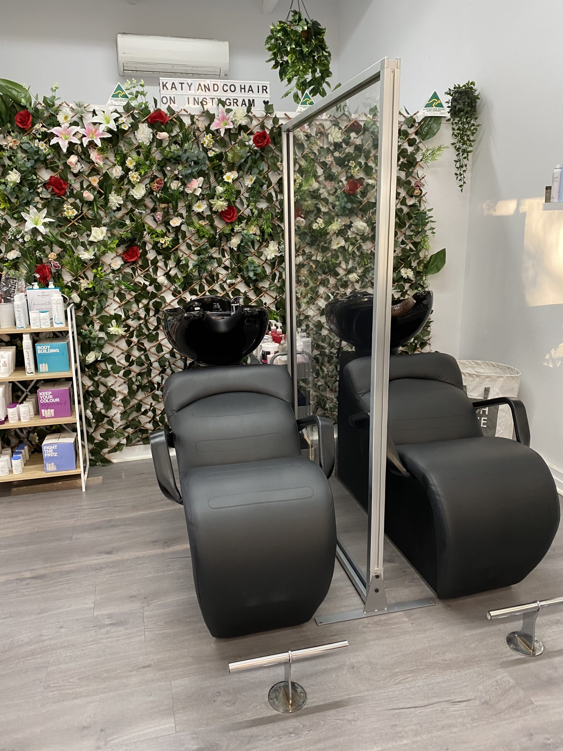 salon screen2 Salon Protection Screen single floorstanding panel perspex silver frame